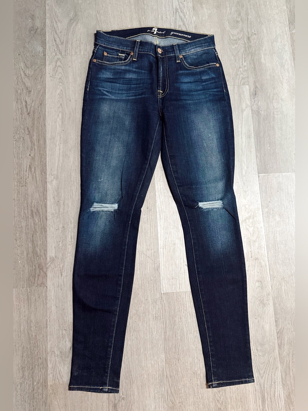 •7 FOR ALL MANKIND• GENEVERE SKINNY JEANS